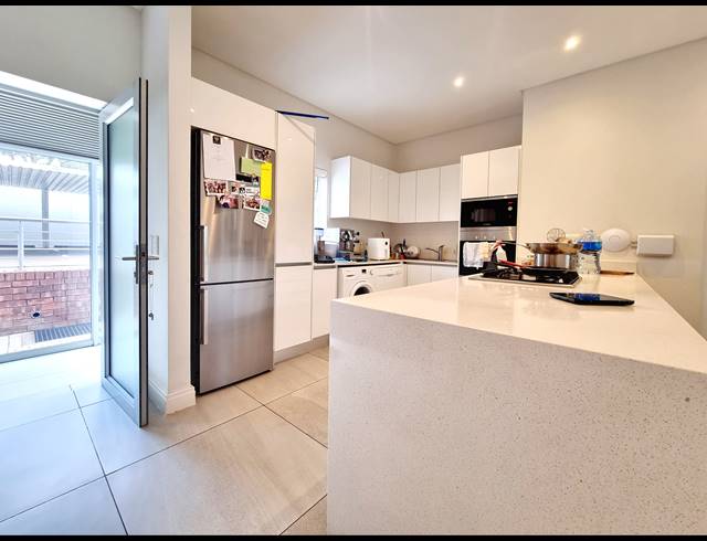 2 BEDROOM APARTMENT TO LET IN WAVERLEY